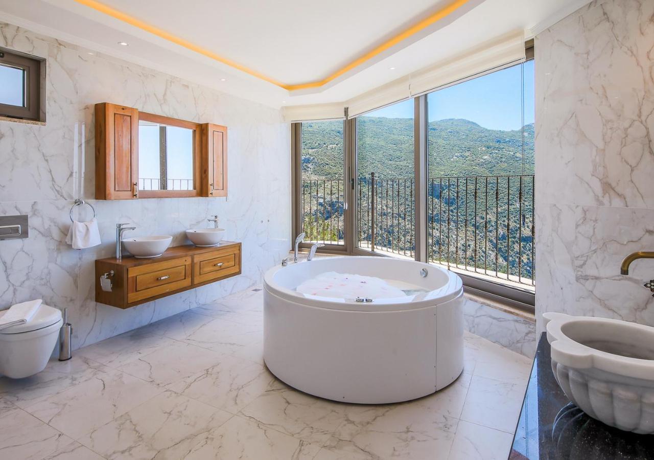 Villa 5 Sleeps 6 Isolated Pool See And Montain View-Villa Kartal Yuvasi Uzumlu  Exterior foto